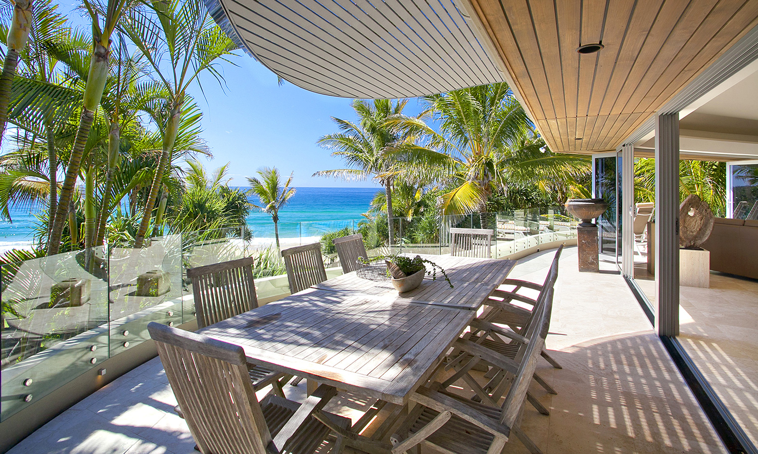 Book Your Holiday Accommodation Place At Sunshine Beach