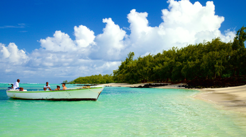 boat trip in Mauritius